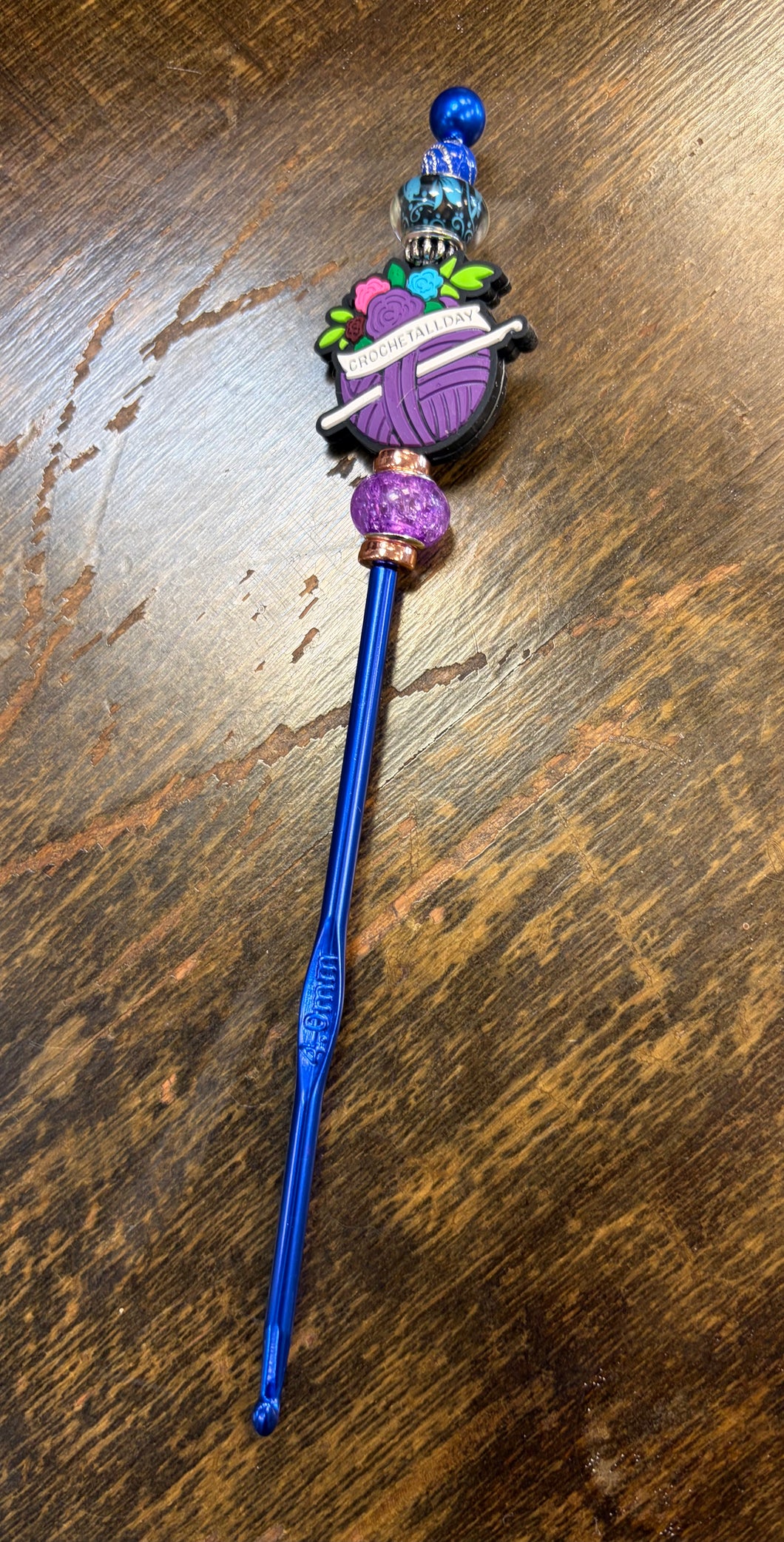 4mm crochet hook - dark blue