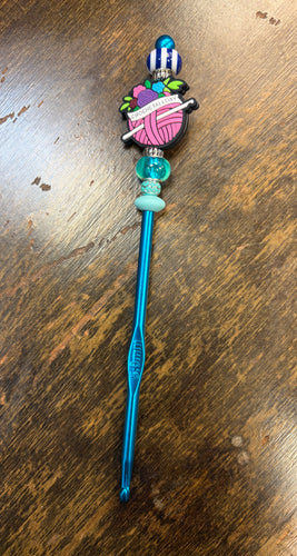 5mm crochet hook - light blue
