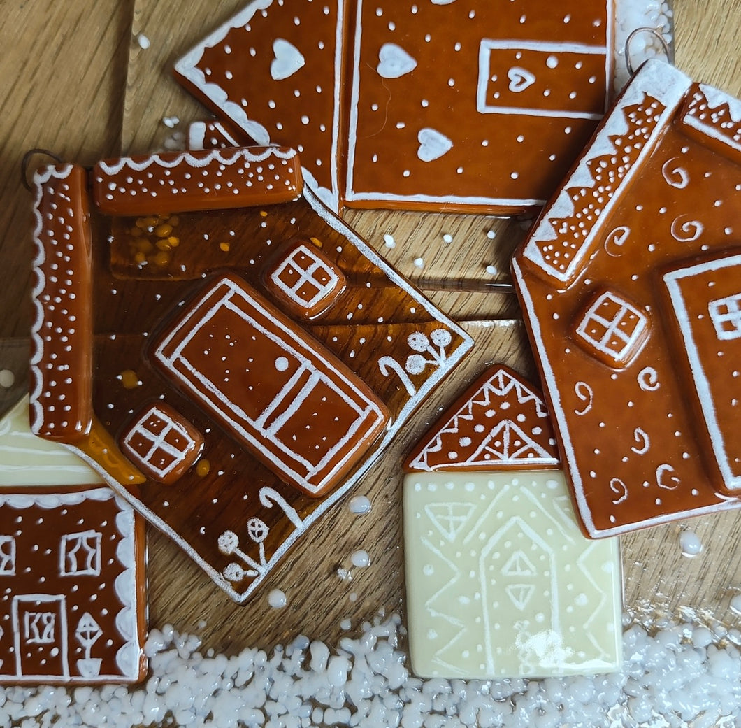 Fused Glass Gingerbread House - Saturday 24th October 10.30am-12.30