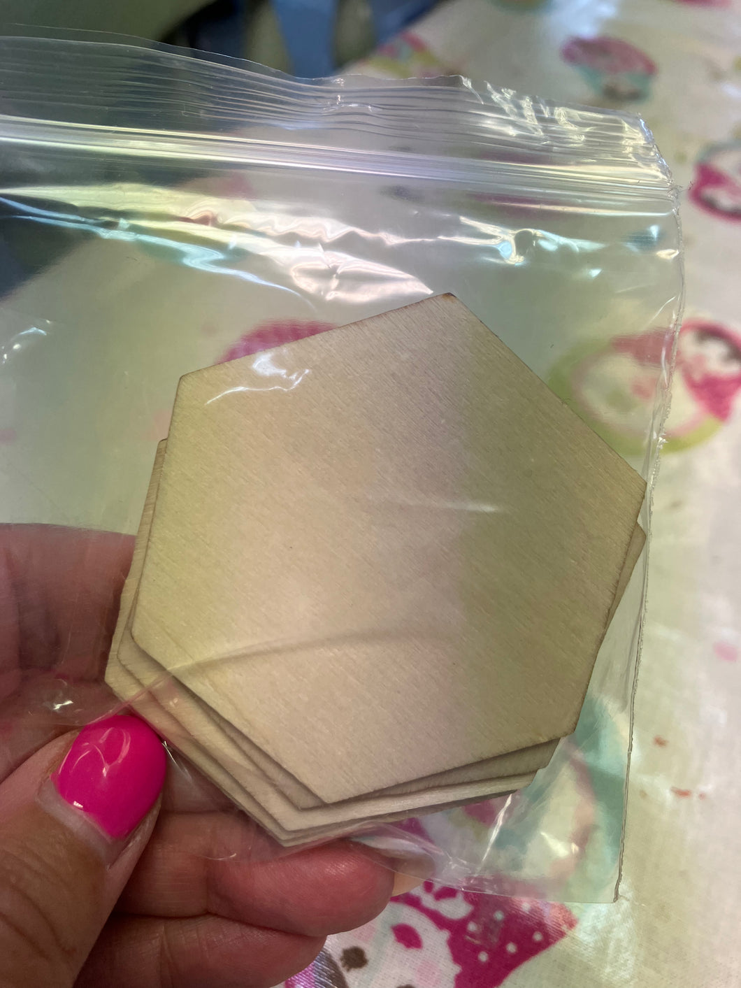Pack of x5 wooden hexagons
