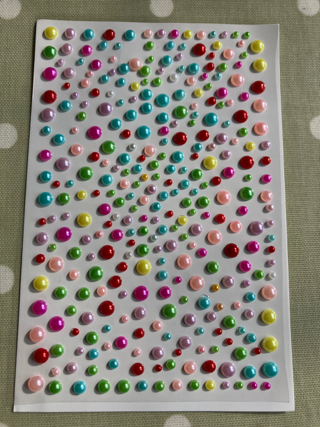 Mixed coloured pearls