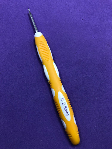 Size 2.5 crochet hook